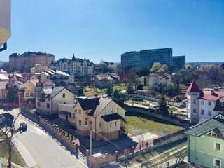 Апартаменты Studio with separate bed room Трускавец Апартаменты-22